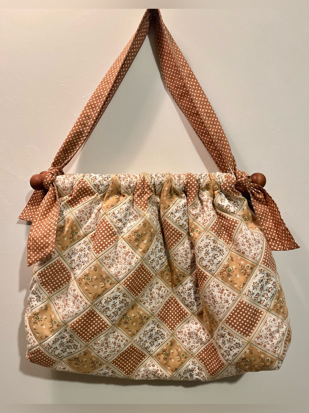 Quilted Patchwork Shoulder Bag in Tan and Cream
